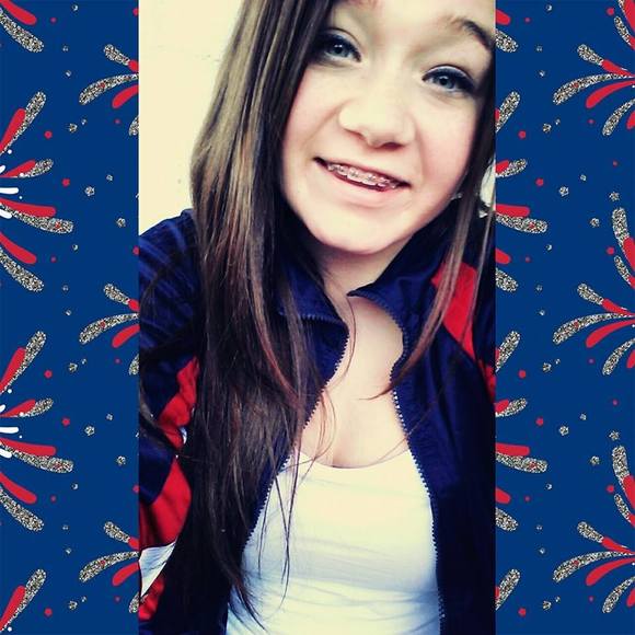 Meet your Posher, Raylee