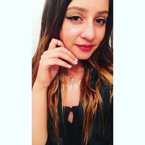 Meet your Posher, Paula