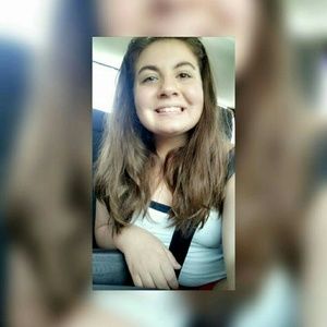 Meet your Posher, Holly