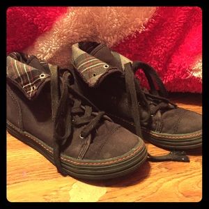 вℓα¢к αιяωαℓкѕ