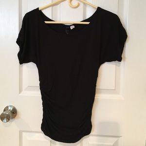 Black capped sleeve shirt, rouched sides