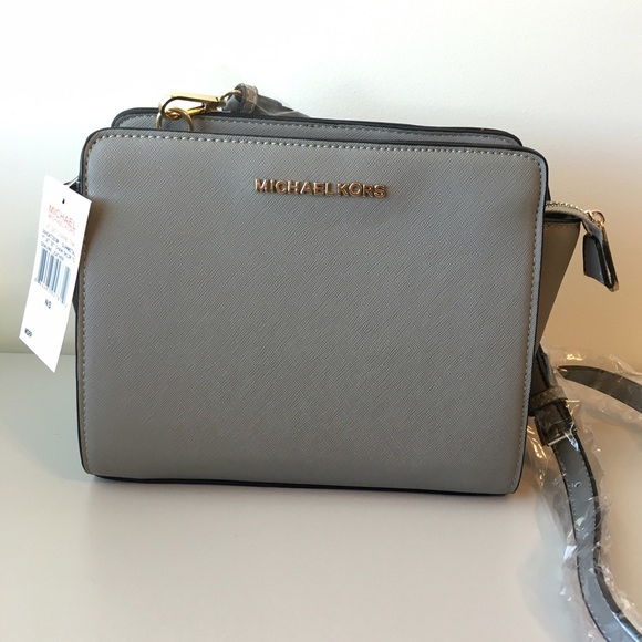 Michael Kors Handbags - ON HOLD🔴MK Selma Crossbody
