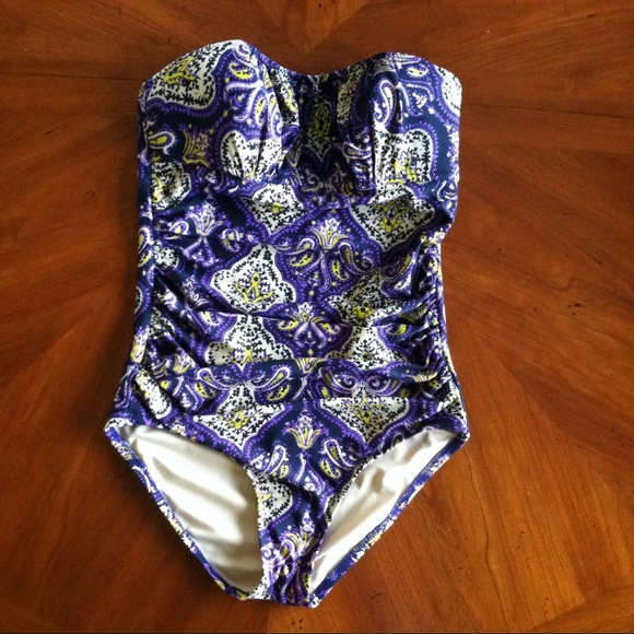❌SOLD❌Marrakech Paisley Bandeau one-piece swimsuit - Picture 3 of 4