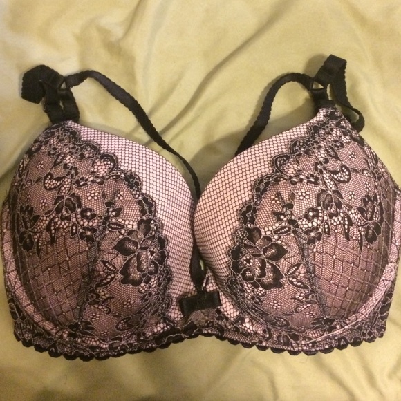 VS lace push up bra MAKE OFFERS