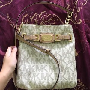 Michael Kors Crossbody