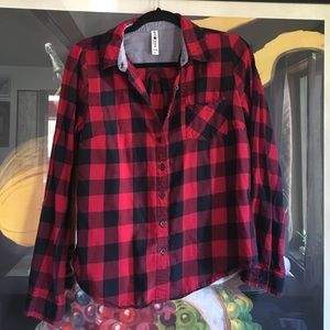 Classic plaid button up