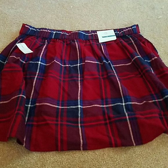 Old Navy plaid mini skirt size med