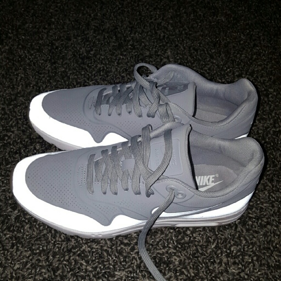nike Shoes - Trading plrase don't purchase