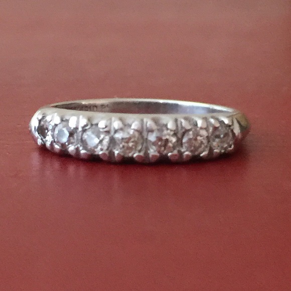 ‼️SOLD‼️EXQUISITE PLATINUM 7 STONE DIAMOND RING - Picture 4 of 8