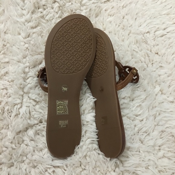 New Tory Burch Mini Miller Thong Sandal - Picture 3 of 4