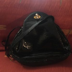 Stuart Weizmann black Patent snakeskin purse .