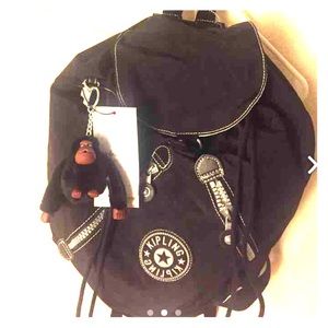 ❌SOLD in Merc❌Authentic Kipling Book Bag