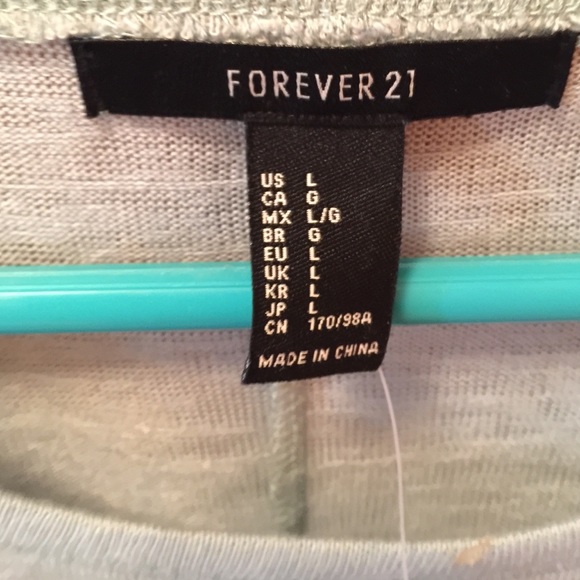Forever 21 Top - Picture 2 of 4