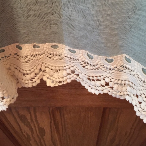 Forever 21 Top - Picture 3 of 4