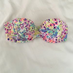 Victoria Secret swim top size 32c