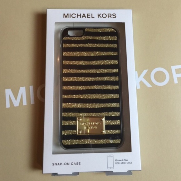 Michael Kors Accessories - BNIB Michael Kors iPhone 6s plus case