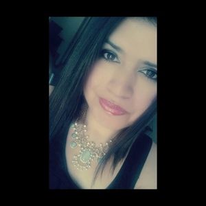 Meet your Posher, Angelina