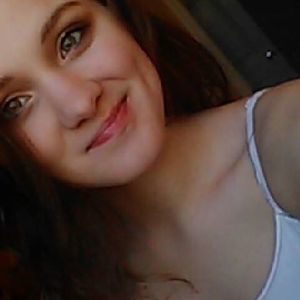 Meet your Posher, Caitlyn