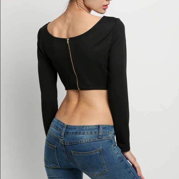 LAST ONE❣Crop Top with Back Zipper Detail - Picture 3 of 4
