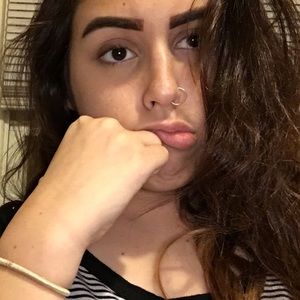 Meet your Posher, Court