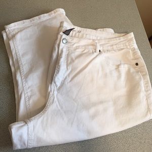 White denim capris