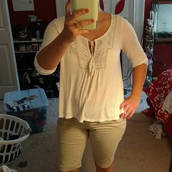 Mid sleeve shirt