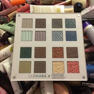 Sephora Pantone Shadow Palette