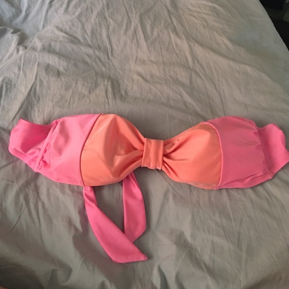 Strapless bra