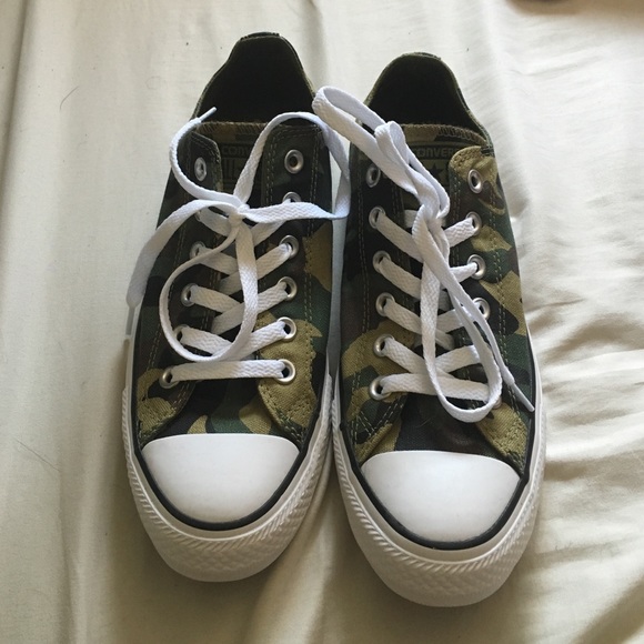 Camoflauge converse