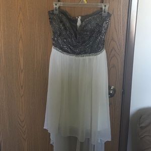 Homecoming dress perfect condition (negotiable)