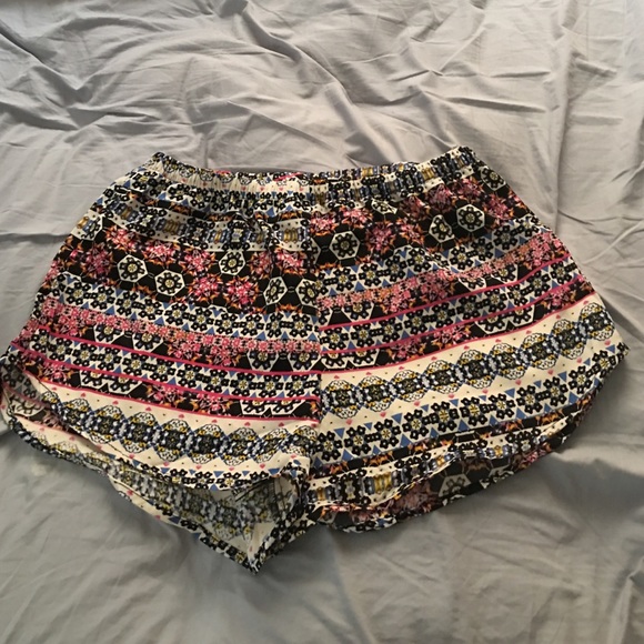 Never worn, too small