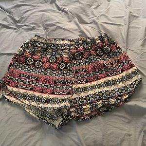 Never worn, too small