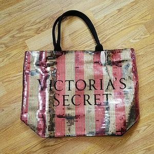⭐Price Drop!⭐ 🌹VS Sequin Tote Bag🌹
