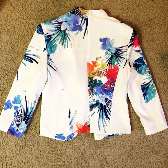 Floral Jacket - Picture 2 of 4
