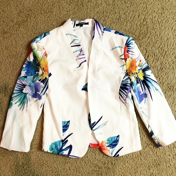 Floral Jacket - Picture 4 of 4