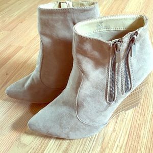 💕JUST FAB ankle booties
