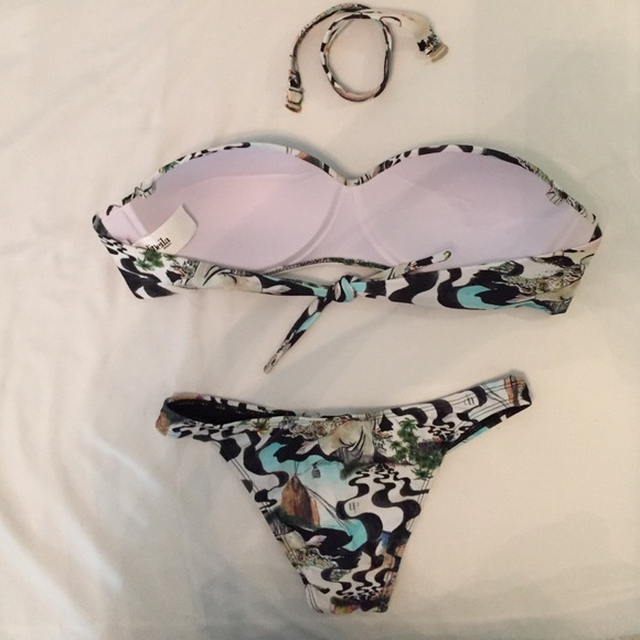 dineila Brazil Rio Bikini - Picture 2 of 4