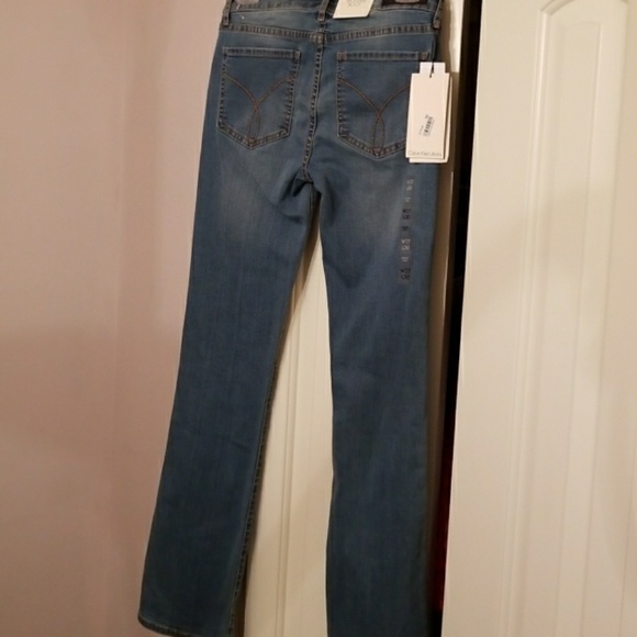 Calvin Klein Jeans (27) - Picture 4 of 4