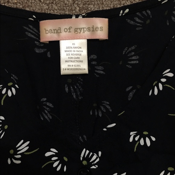 UO FLORAL TIEBACK DRESS - Picture 4 of 4
