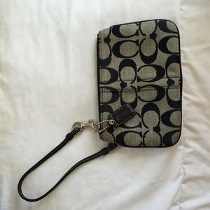 COACH Wristlet (Authentic)