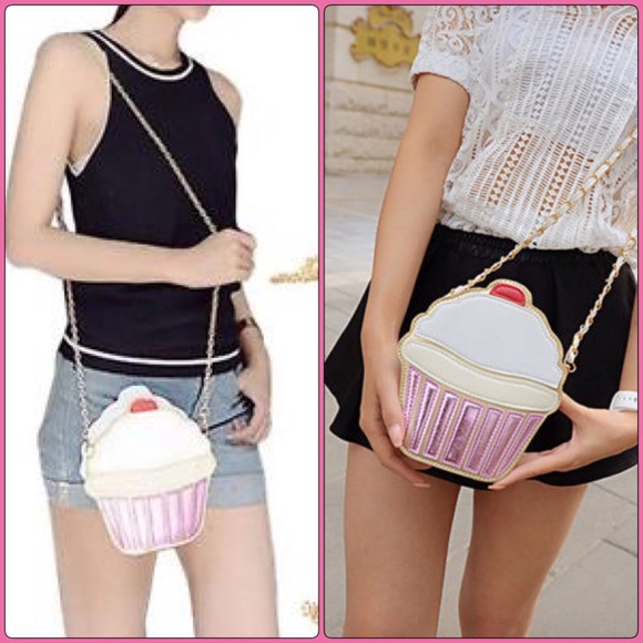 Handbags - Cupcake Purse