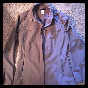 Patagonia light weight jacket