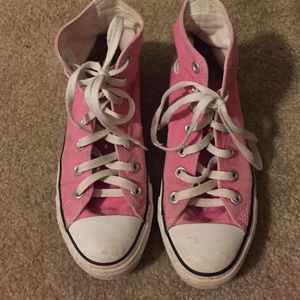 High top converse.
