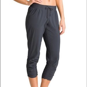 Athleta prima Capri