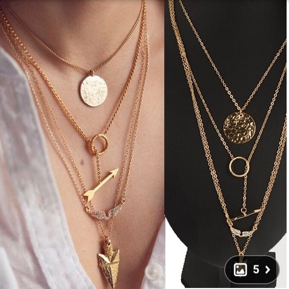 Multi layered necklace - Picture 2 of 2