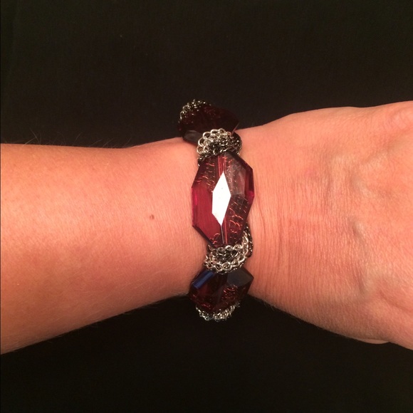 Glamorous fashion bracelet
