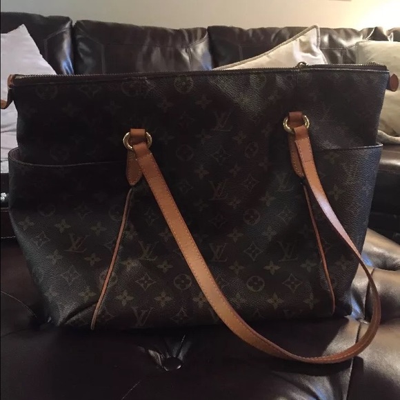 Louis Vuitton Totally MM