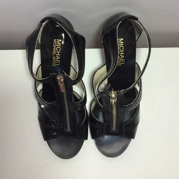 Michael kors zip up heels - Picture 5 of 5