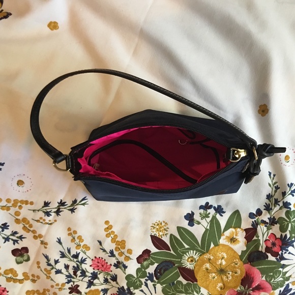 Super cute Dooney & Bourke mini shoulder bag - Picture 2 of 4