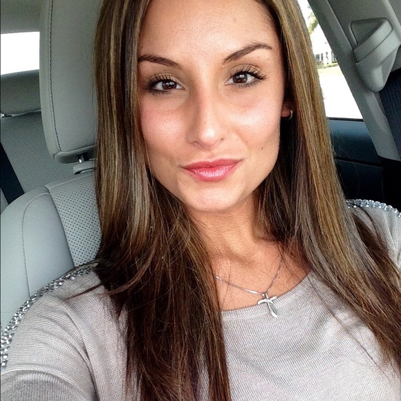 Meet your Posher, Lori